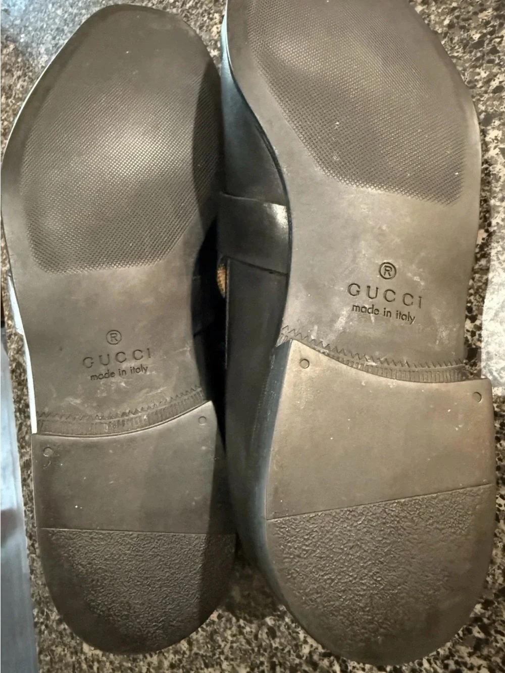 Gucci 256600 Mens 9 Interlocking G Logo Black Calf Rubber Sole Loafer Shoes